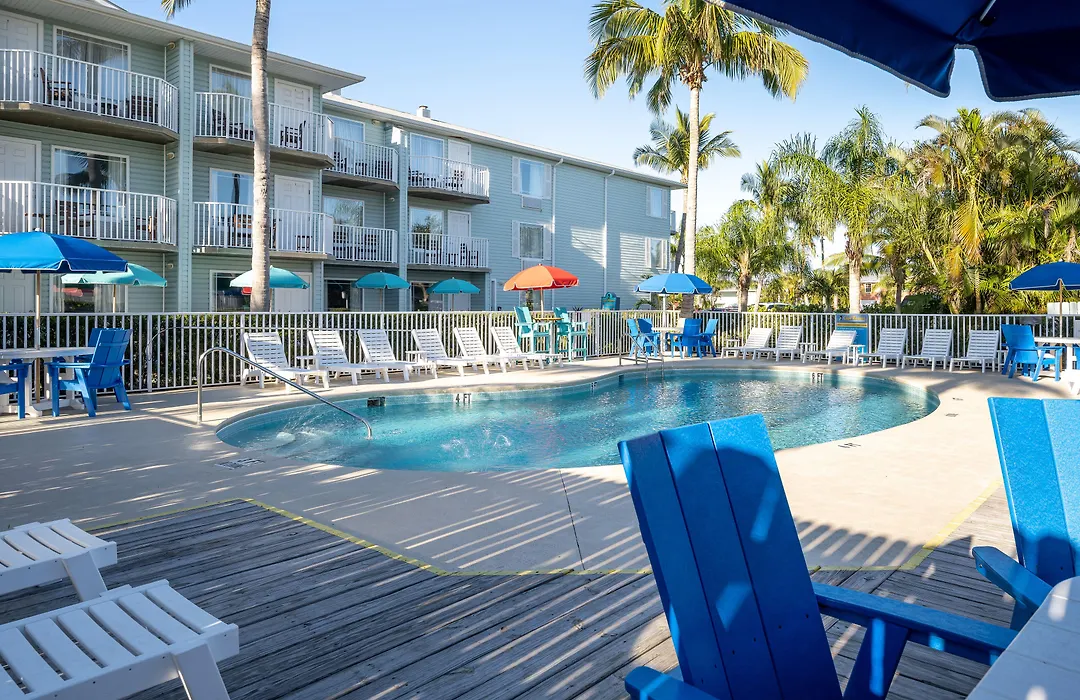 Capt Hirams Resort-1